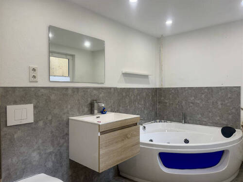 Badezimmer im Erdgeschoss - Reihenendhaus mit 135,00 m² in Maring-Noviand-Maring zum Kaufen