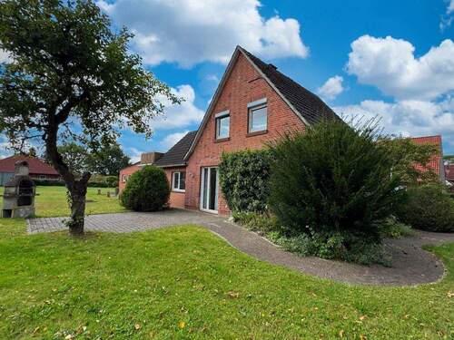 Bild 1 - ## RESERVIERT ## Attraktives Einfamilienhaus mit Nebengebäude und großem Grundstück in Emlichheim