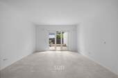 LICHTDURCHFLUTET - 