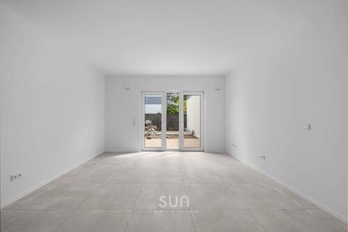 LICHTDURCHFLUTET - 