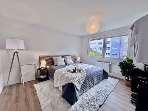 Schlafzimmer - Etagenwohnung mit 82,80 m² in Göppingen zum Kaufen