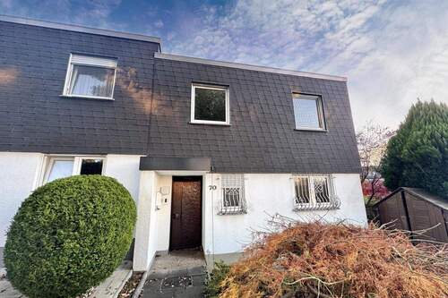 Außenansicht - 4 Zimmer Reihenendhaus zum Kaufen in Leverkusen