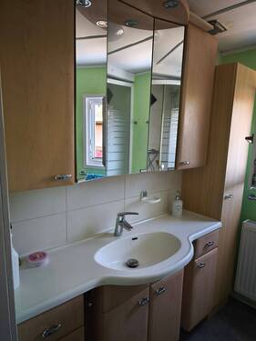 Teilansicht Bad - 