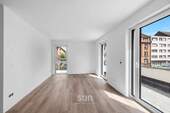 Lichtdurchflutetes Zimmer - 