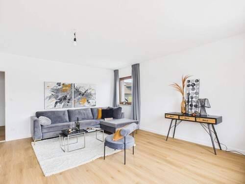 Wohnzimmer - 3 Zimmer Etagenwohnung zum Kaufen in Olching