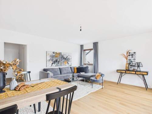 Wohnzimmer - 3 Zimmer Etagenwohnung in Olching