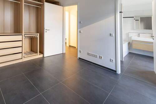 Schlafzimmer mit Bad ensuite - 