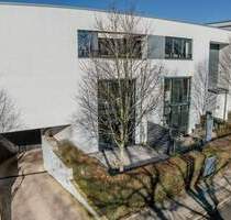 Lichtdurchflutete Erdgeschosswohnung mit Galerie, Garten und zwei Terrassen - Neuss Stadionviertel