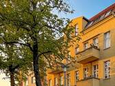 Hausansicht - Charmante Altbauwohnung am Bürgerpark mit Stuck, Dielen und Balkon - 3,5 Zimmer auf ca. 85 m²