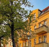 Charmante Altbauwohnung am Bürgerpark mit Stuck, Dielen und Balkon - 3,5 Zimmer auf ca. 85 m² - Berlin Niederschönhausen
