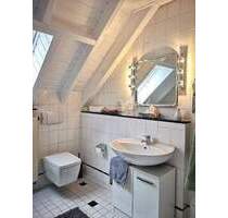 WOHNEN AUF ZEIT all inklusiv Großzügige 2 Zimmer Wohnung, Küche, Bad, 2 KFZ Stellplätze - Singen (Hohentwiel) Friedingen