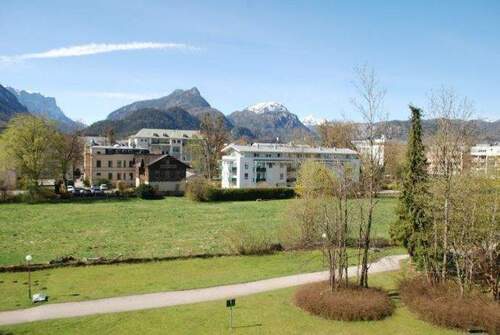Balkonblick - Etagenwohnung mit 70,00 m&sup2; in Bad Reichenhall zum Kaufen
