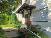 Hauseingang - Etagenwohnung mit 78,20 m² in Bad Griesbach im Rottal zum Kaufen