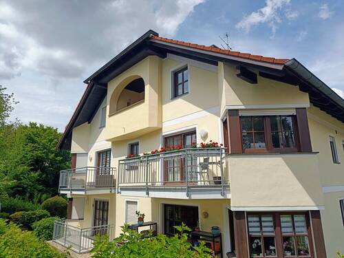  3-Zimmer-Eigentumswohnung mit Tiefgarage im Kurort Bad Griesbach - 