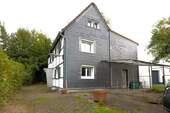 Hausansicht_02 - Heimwerker aufgepasst !! Freistehendes Fachwerkhaus * Renovierungsbedarf * ca. 128 m² Wfl. * ca. 354 m² Grundstück * ...