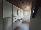 Badezimmer mit Dusche - Etagenwohnung mit 75,00 m² in Saarlouis zur Miete