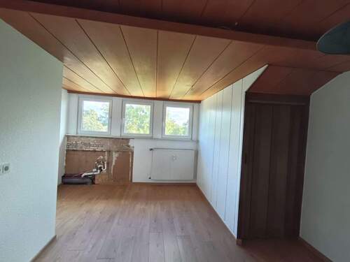 Küche mit Vorratsraum - 