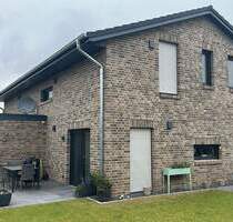 NEUWERTIG ! MODERNE DOPPELHAUSHÄLFTE HAUS in HEMMOOR nähe STADE I CUXHAVEN