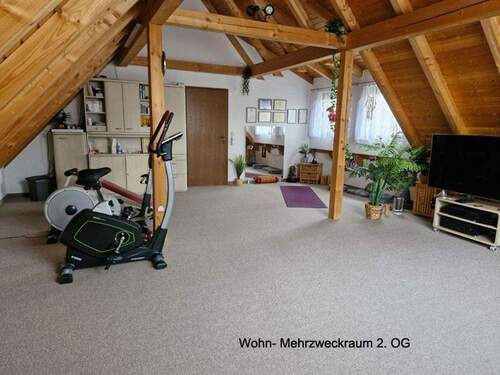 Mehrzweck o. Wohnzimmer 2.OG - 