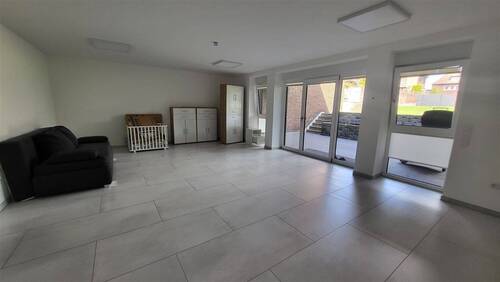 Souterrain mit Zugang zur Terrasse - 