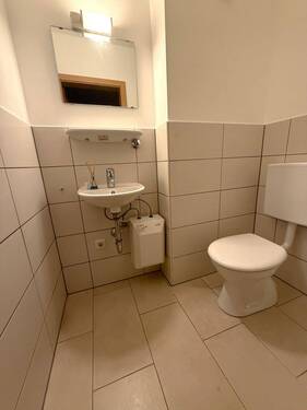 WHG Gäste-WC.JPG - 