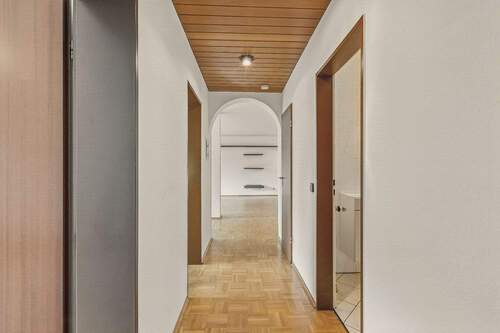 Flur - 3 Zimmer Etagenwohnung zum Kaufen in Ratingen