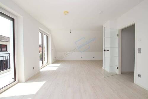WOHN- / ESSZIMMER - 4 Zimmer Etagenwohnung zur Miete in Weiterstadt