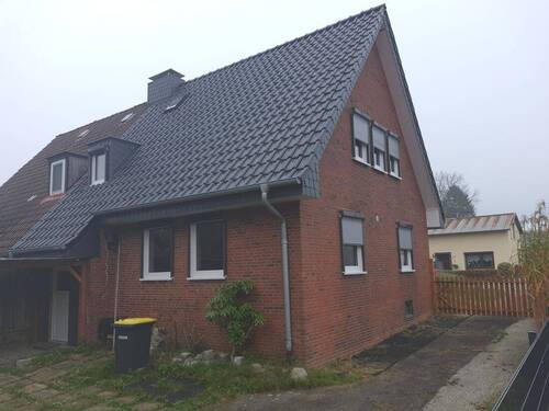 Rückansicht - 5 Zimmer Doppelhaushälfte in Albersdorf