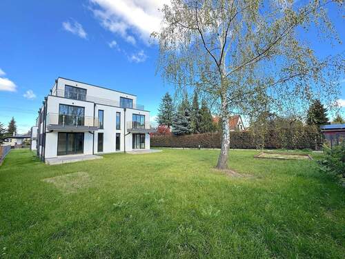 Grundstück hinten - 