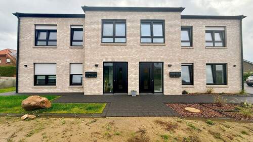 Modernes Wohngebäude - Moderne 3-Zimmer-Neubauwohnung mit Balkon in Ankum