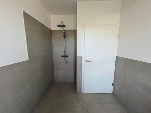 Modernes Badezimmer - 