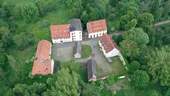 Luftaufnahme - Mühlengeschichte trifft Zukunft- Ehemaliges Mühlengehöft mit riesigem Außengelände und 17 Wohneinheiten