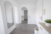 einladender Flur - 3 Zimmer Etagenwohnung in Berlin