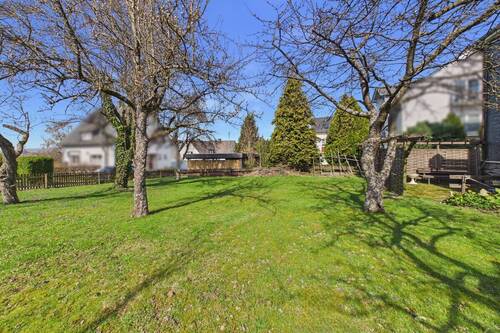 Garten - Einfamilienhaus mit 240,30 m&sup2; in Morbach zum Kaufen