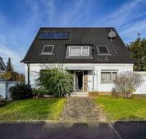 Ein- Zweifamilienhaus - Doppel- & Einzelgarage - Garten - FREIGEZOGEN - Dortmund Wellinghofen