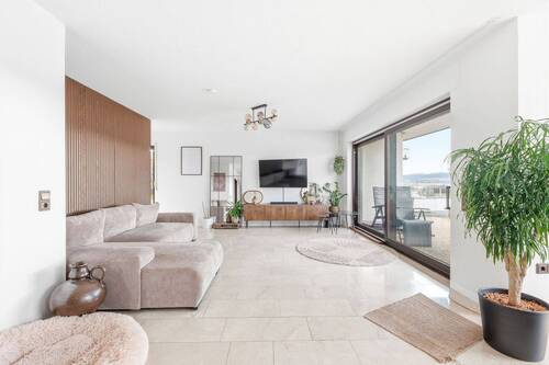 Wohnzimmer OG - Mehrfamilienhaus, Wohnhaus mit 303,00 m&sup2; in Calw zum Kaufen