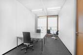 Bild 2 - Voll ausgestatteter privater Büroraum für Sie und Ihr Team in Regus Dusseldorf, Stadttor