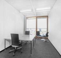 Voll ausgestatteter privater Büroraum für Sie und Ihr Team in Regus Dusseldorf, Stadttor - Düsseldorf Unterbilk