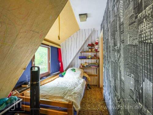 Altbau Kinderzimmer 2 - 
