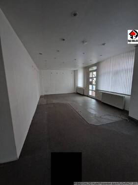 _Ladenlokal - Mehrfamilienhaus, Wohnhaus mit 134,70 m&sup2; in Völpke zum Kaufen