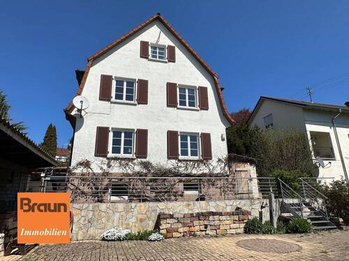 Einfamilienwohnhaus, VS-Schwenningen - 6 Zimmer Einfamilienhaus in Villingen-Schwenningen