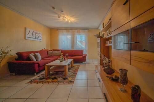 Wohnzimmer - Etagenwohnung mit 76,00 m² in Hockenheim zum Kaufen