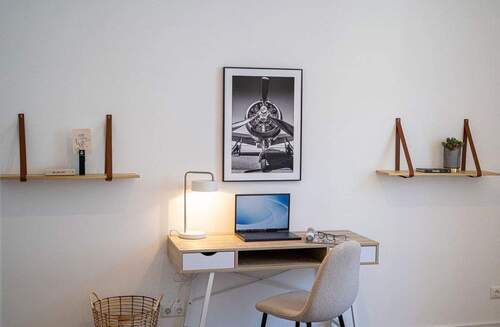 ARBEITS-/ KINDERZIMMER - 