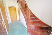 Flur 4 im EG mit zweiten Zugang zum Hof - 