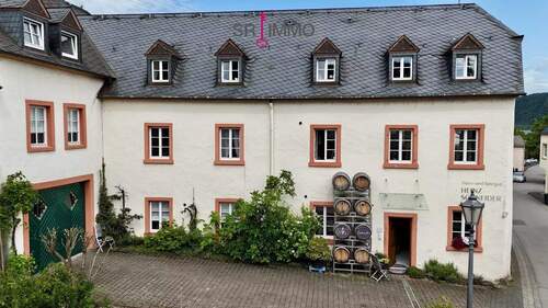 Bild 1 - Weingut-Charme trifft Entwicklungspotenzial