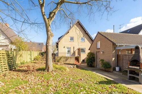 Ruhe im Garten genießen (KI generiert) - 