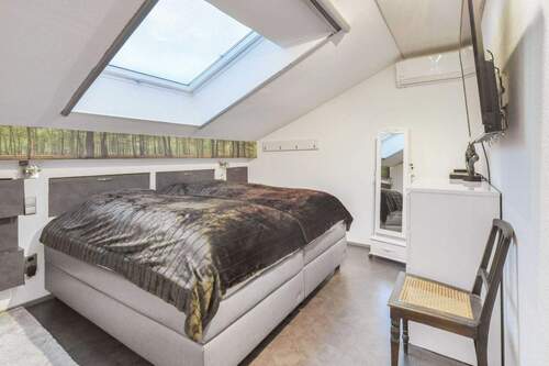 Schlafzimmer OG - 