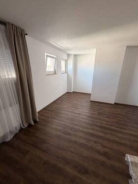 Bild 3 - 5 Zimmer Reihenmittelhaus in Feucht