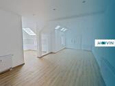 Bild 1 - Modernisierte 3-Zimmer-Dachgeschosswohnung