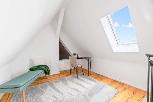 Begehbarer Kleiderschrank/Büro - 6 Zimmer Reihenmittelhaus in Pfaffenhoffen an der Roth